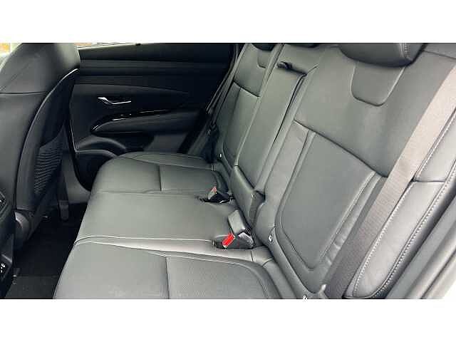 Hyundai TUCSON Tucson 1.6T Hybrid 215ps Ultimate AU Atlas White