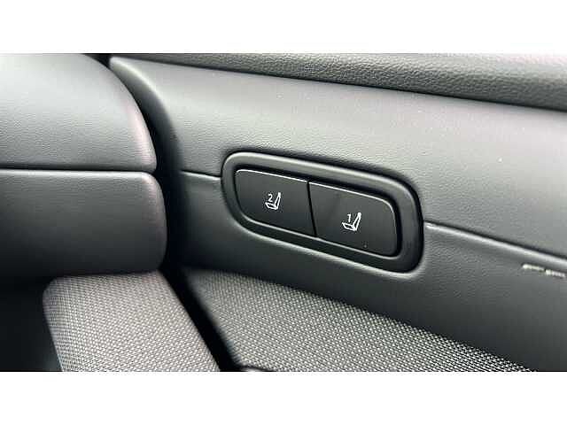 Hyundai TUCSON Tucson 1.6T Hybrid 215ps Ultimate AU Atlas White