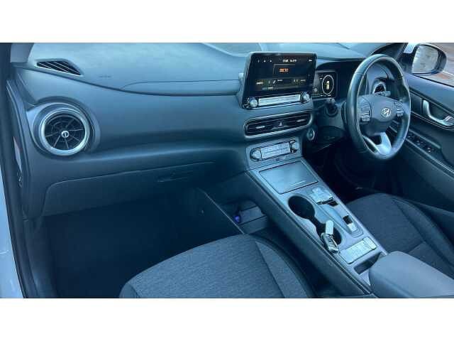 Hyundai Kona KONA 100kW SE Connect 39kWh 5dr Auto