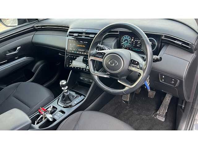 Hyundai TUCSON TUCSON 1.6 TGDi 48V MHD SE Connect 5dr 2WD GREY