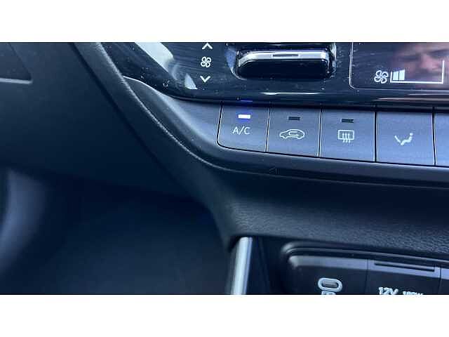 Hyundai I20 I20 1.0T GDi Premium 5dr White