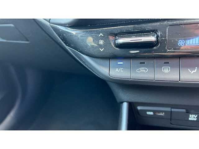 Hyundai BAYON BAYON 1.0 TGDi 48V MHEV Premium 5dr RED