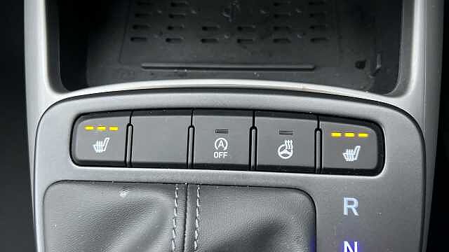 Hyundai I10 I10 1.0 [58] Premium 5dr Auto [Nav] Red