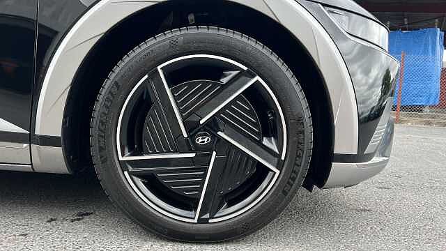 Hyundai IONIQ 5 Ioniqc 5 HAT 239kW Ultm 84kWh AWD Abyss Black