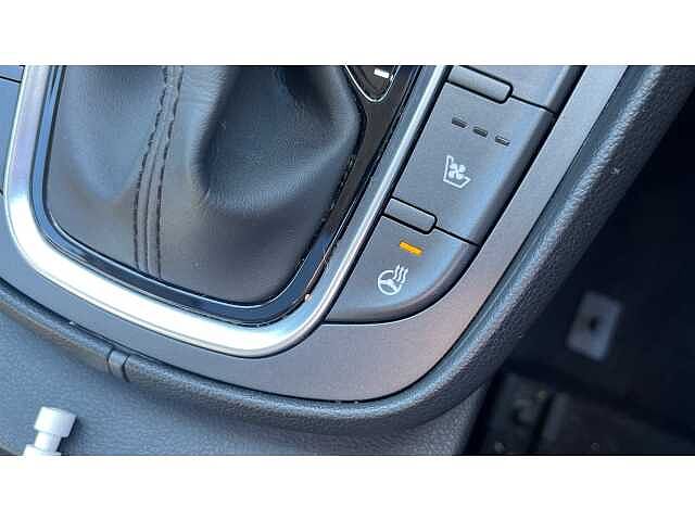 Hyundai KONA 1.6 GDi Hybrid Ultimate 5dr DCT BLACK