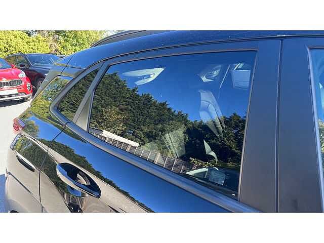 Hyundai KONA 1.6 GDi Hybrid Ultimate 5dr DCT BLACK