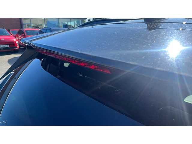 Hyundai KONA 1.6 GDi Hybrid Ultimate 5dr DCT BLACK