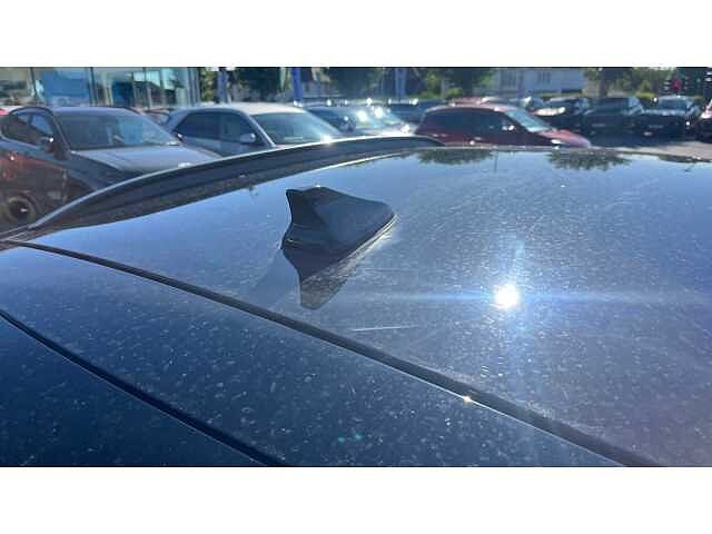 Hyundai KONA 1.6 GDi Hybrid Ultimate 5dr DCT BLACK