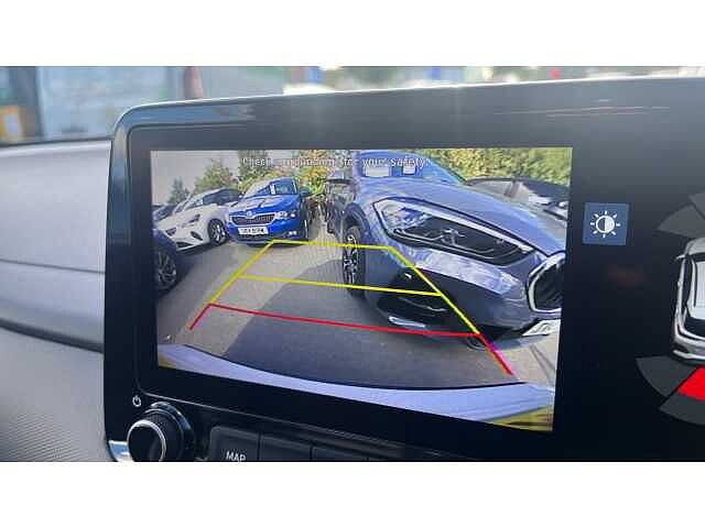 Hyundai KONA 1.6 GDi Hybrid Premium SE 5dr DCT Chalk White