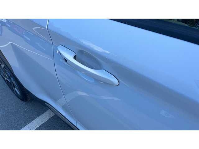 Hyundai KONA 1.6 GDi Hybrid Premium SE 5dr DCT Chalk White