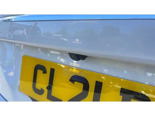 Hyundai KONA 1.6 GDi Hybrid Premium SE 5dr DCT Chalk White