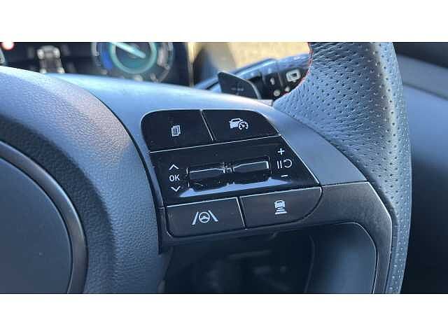Hyundai TUCSON 1.6 TGDi Plug-in Hybrid N Line S 5dr 4WD Auto RED