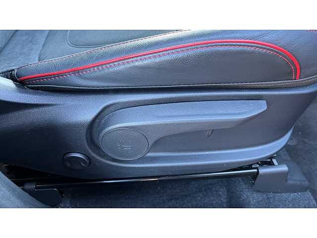 Hyundai TUCSON 1.6 TGDi Plug-in Hybrid N Line S 5dr 4WD Auto RED