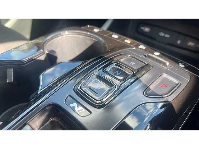 Hyundai TUCSON 1.6 TGDi Hybrid 230 N Line S 5dr 2WD Auto Atlas White