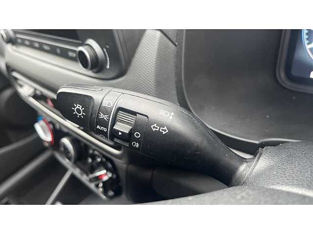 Hyundai KONA 1.0 TGDi 48V MHEV SE Connect 5dr Pulse Red