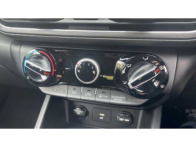 Hyundai KONA 1.0 TGDi 48V MHEV SE Connect 5dr Pulse Red
