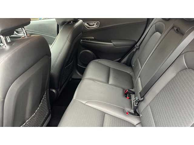 Hyundai KONA 150kW Premium SE 64kWh 5dr Auto White