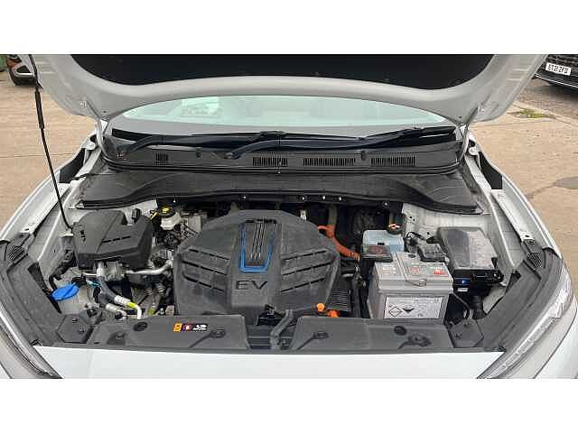 Hyundai KONA 150kW Premium SE 64kWh 5dr Auto White