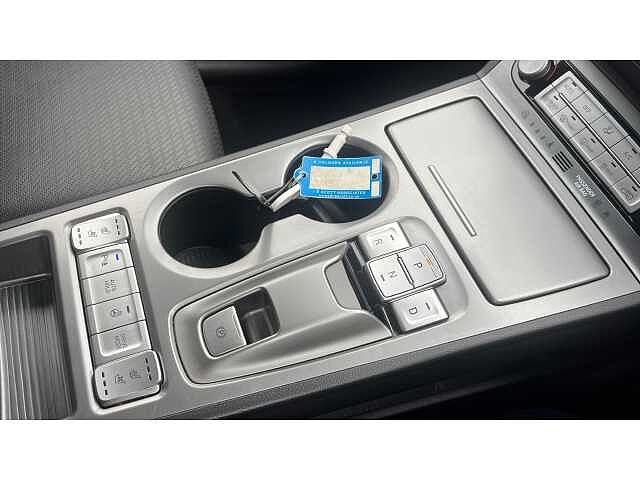 Hyundai KONA 150kW Premium SE 64kWh 5dr Auto White