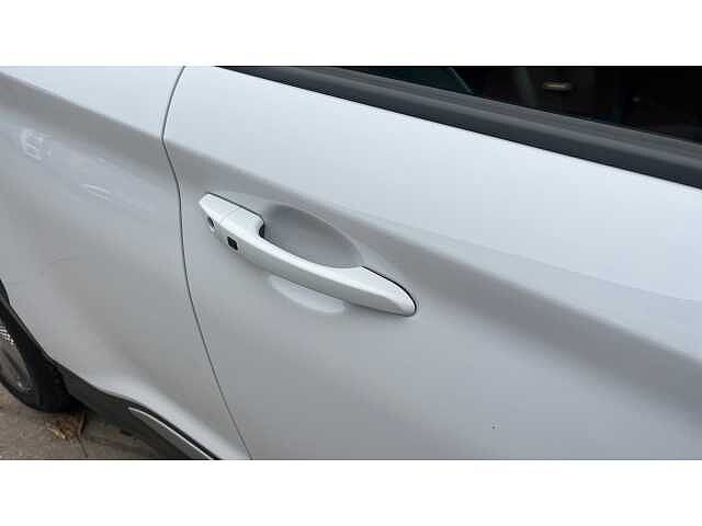 Hyundai KONA 150kW Premium SE 64kWh 5dr Auto White