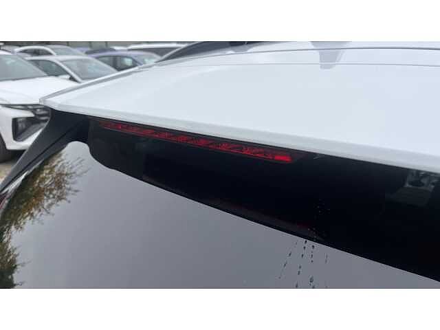 Hyundai KONA 150kW Premium SE 64kWh 5dr Auto White