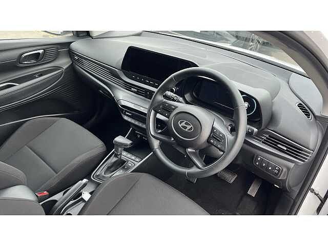 Hyundai I20 i20 5Dr HAT 1.0 T-gdi 100ps Premium DCT Atlas White