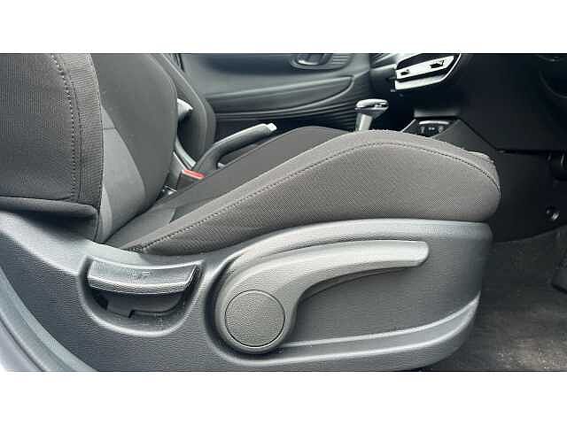 Hyundai I20 i20 5Dr HAT 1.0 T-gdi 100ps Premium DCT Atlas White