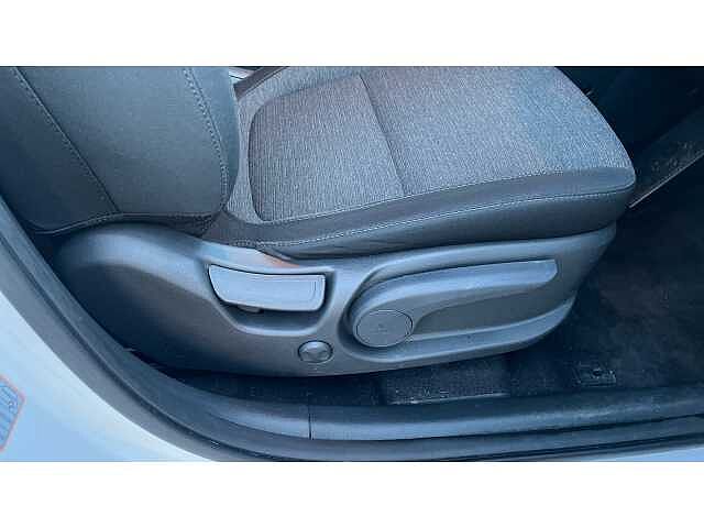 Hyundai Kona KONA 100kW SE Connect 39kWh 5dr Auto