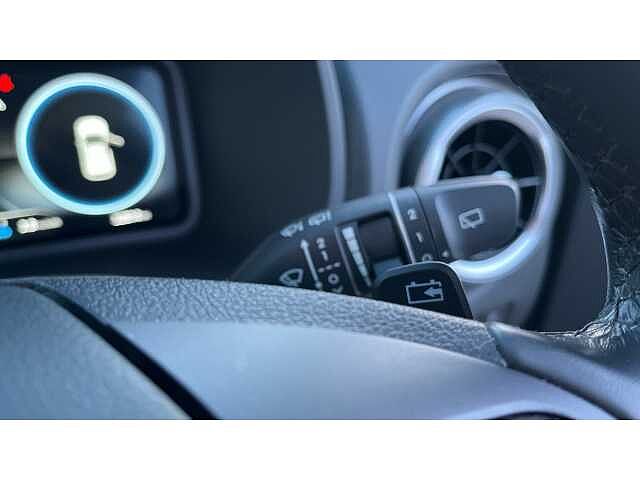 Hyundai Kona KONA 100kW SE Connect 39kWh 5dr Auto