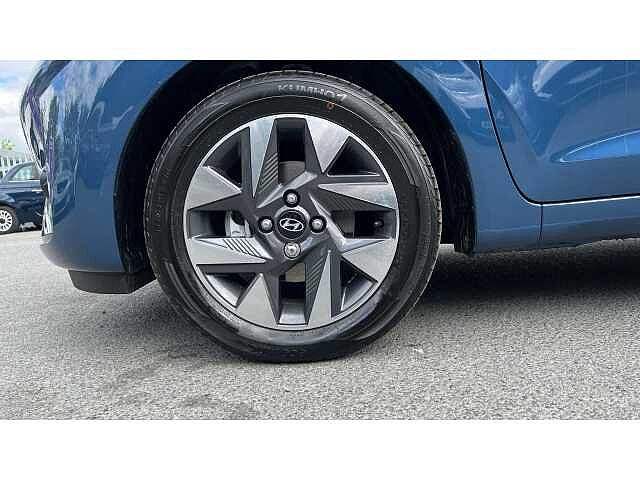 Hyundai I10 i10 5Dr HAT 1.0 MPi 63ps Advance NAV AU Vibrant Blue