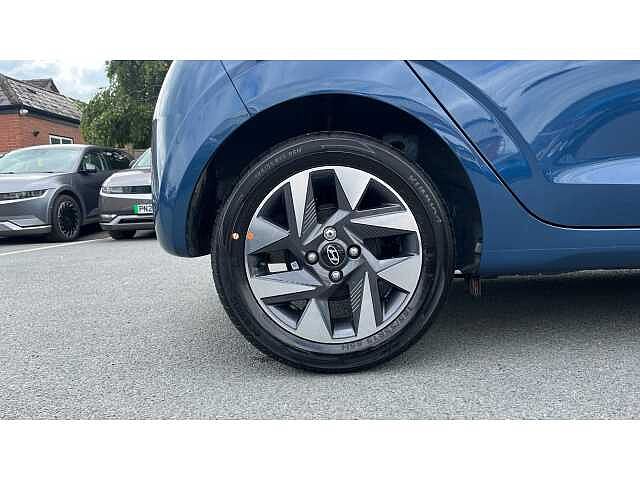 Hyundai I10 i10 5Dr HAT 1.0 MPi 63ps Advance NAV AU Vibrant Blue