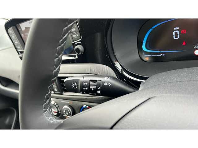 Hyundai I10 i10 5Dr HAT 1.0 MPi 63ps Advance NAV AU Vibrant Blue