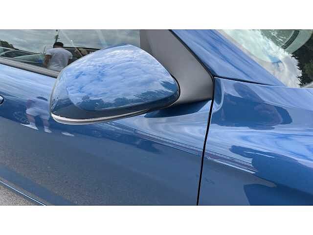 Hyundai I10 i10 5Dr HAT 1.0 MPi 63ps Advance NAV AU Vibrant Blue