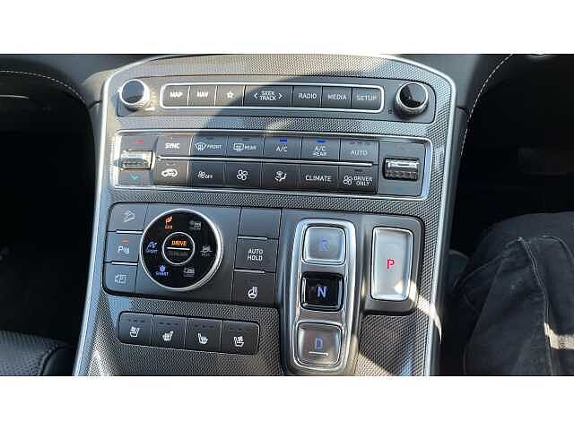 Hyundai SANTA FE SANTA FE 1.6 TGDi Hybrid Ultimate 5dr 4WD Auto Silver