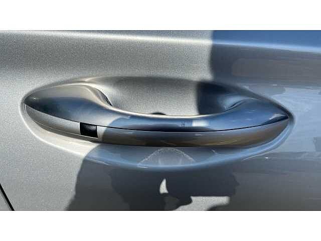 Hyundai SANTA FE SANTA FE 1.6 TGDi Hybrid Ultimate 5dr 4WD Auto Silver