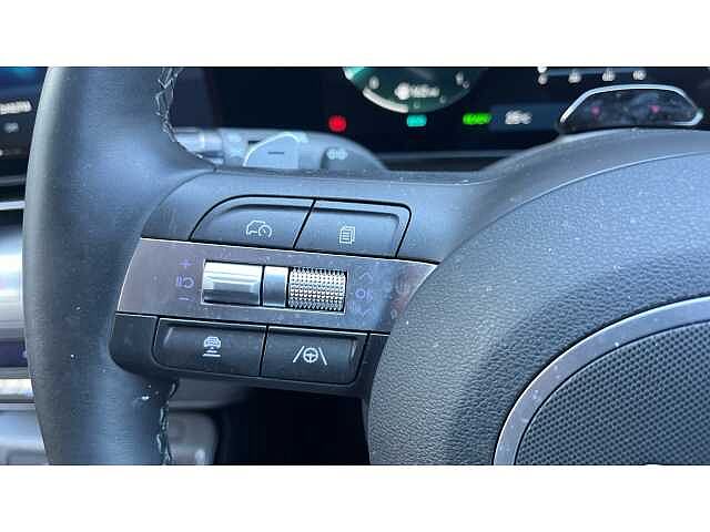 Hyundai KONA KONA 1.6 Hybrid 138 Ultimate 5dr DCT Atlas White