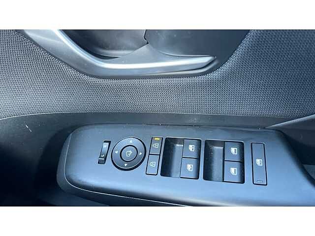 Hyundai KONA KONA 1.6 Hybrid 138 Ultimate 5dr DCT Atlas White