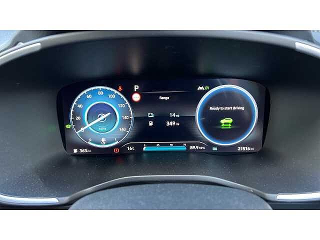 Hyundai SANTA FE SANTA FE 1.6 TGDi Plug-in Hybrid Ultimate 5dr 4WD Auto BLACK