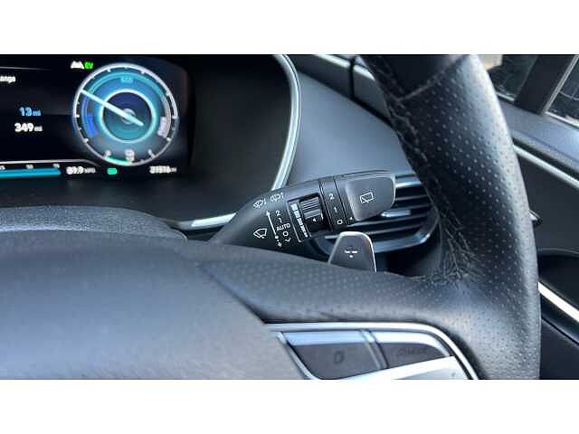 Hyundai SANTA FE SANTA FE 1.6 TGDi Plug-in Hybrid Ultimate 5dr 4WD Auto BLACK