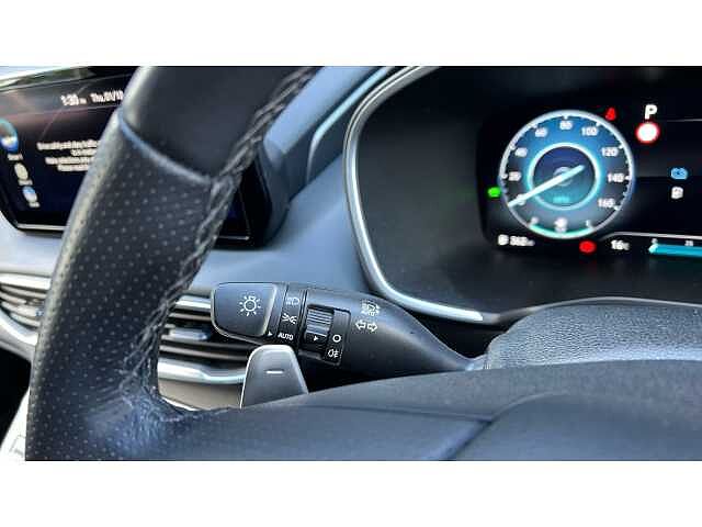Hyundai SANTA FE SANTA FE 1.6 TGDi Plug-in Hybrid Ultimate 5dr 4WD Auto BLACK