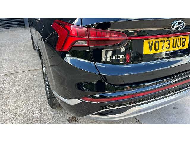 Hyundai SANTA FE SANTA FE 1.6 TGDi Plug-in Hybrid Ultimate 5dr 4WD Auto BLACK