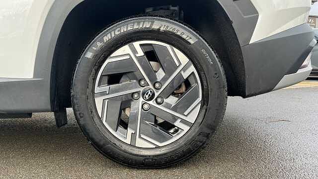 Hyundai TUCSON Tucson 1.6T Plg-hbd 252ps Advance AU Atlas White