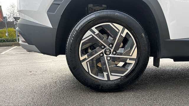 Hyundai TUCSON Tucson 1.6T Plg-hbd 252ps Advance AU Atlas White