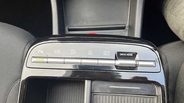 Hyundai TUCSON Tucson 1.6T Plg-hbd 252ps Advance AU Atlas White