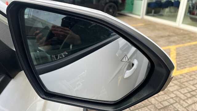 Hyundai TUCSON Tucson 1.6T Plg-hbd 252ps Advance AU Atlas White