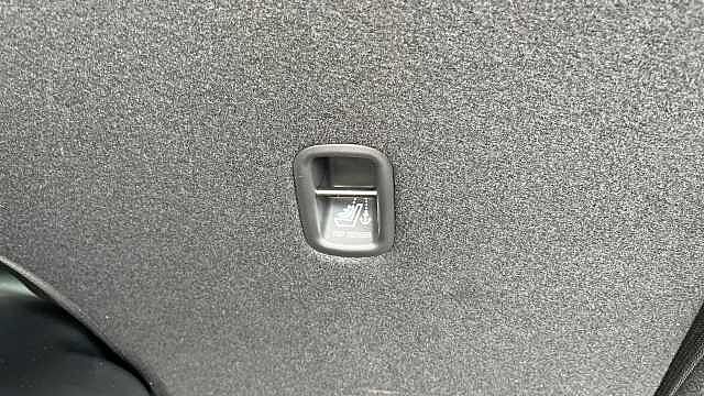 Hyundai TUCSON Tucson 1.6T Plg-hbd 252ps Advance AU Atlas White