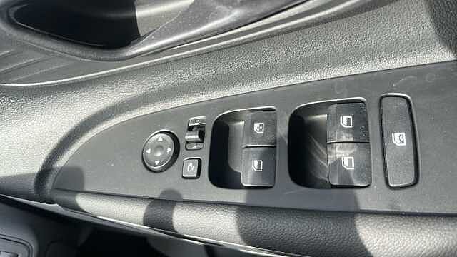 Hyundai I20 i20 5Dr HAT 1.0 T-gdi 90ps Tech Line Vibrant Blue