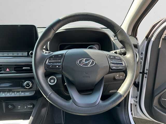 Hyundai KONA 1.0 TGDi 48V MHEV Premium 5dr polar white