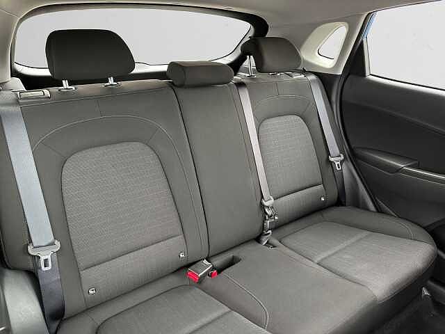 Hyundai KONA 1.6 GDi Hybrid Premium 5dr DCT lagoon blue