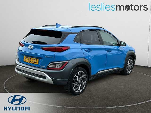 Hyundai KONA 1.6 GDi Hybrid Premium 5dr DCT lagoon blue